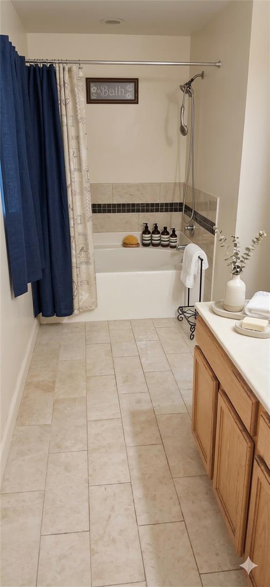 Image 7 of 15 For 6056 Kaley Drive