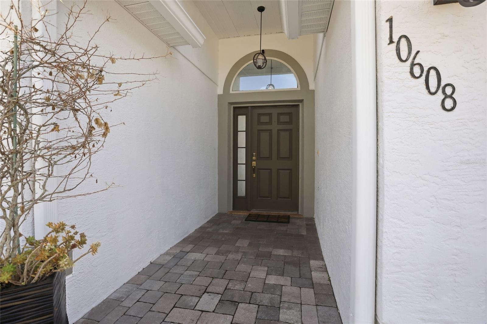 Image 14 of 37 For 10608 Laxton Street