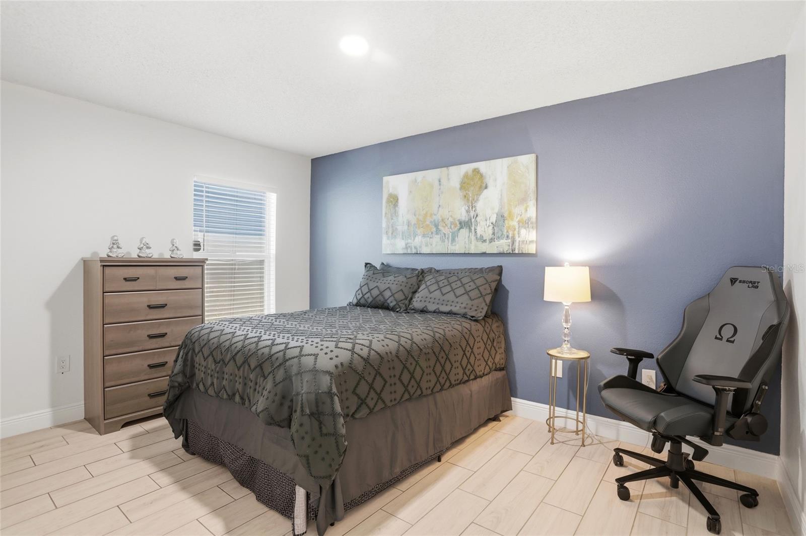 Image 29 of 37 For 10608 Laxton Street