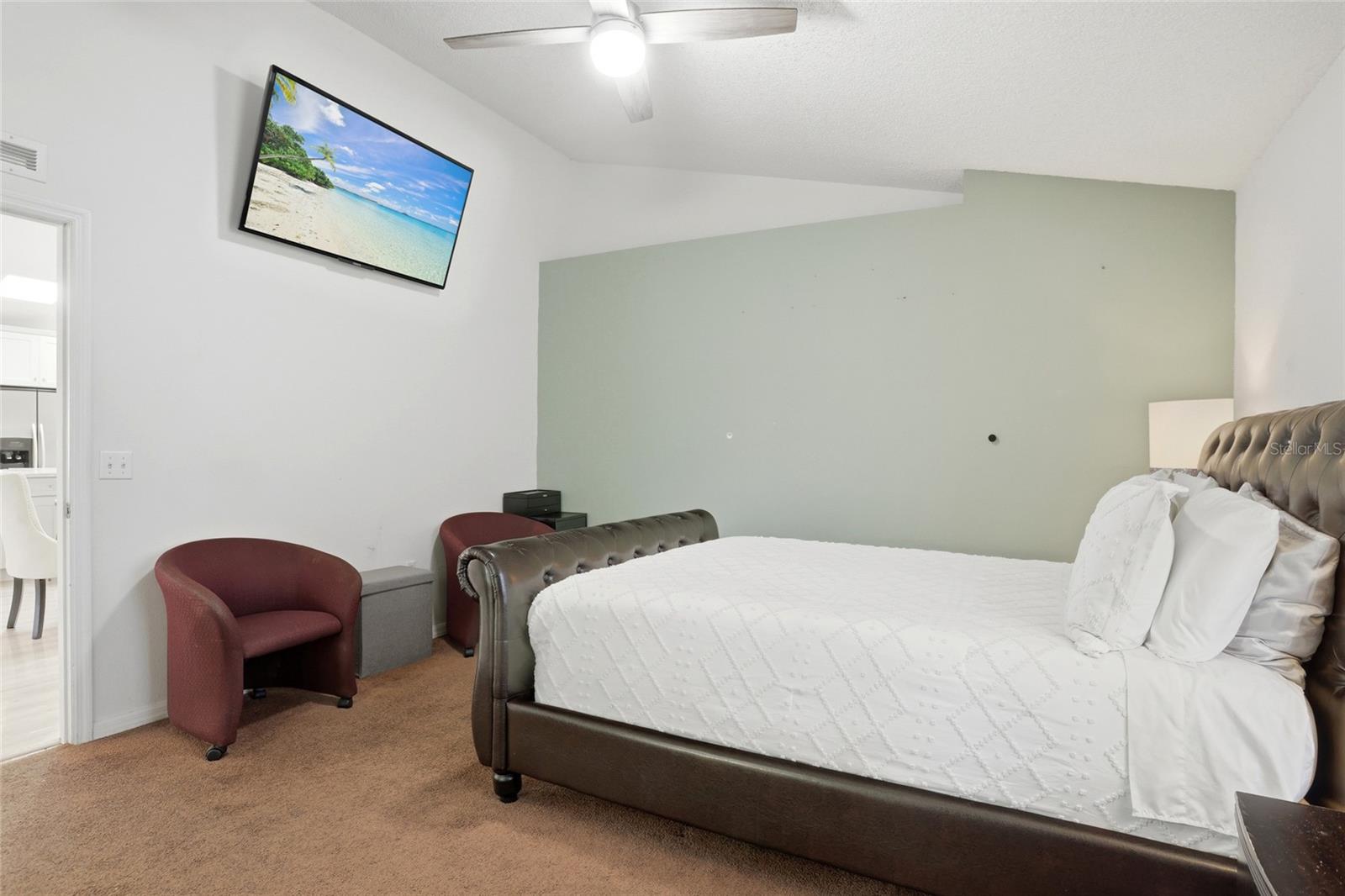 Image 7 of 37 For 10608 Laxton Street