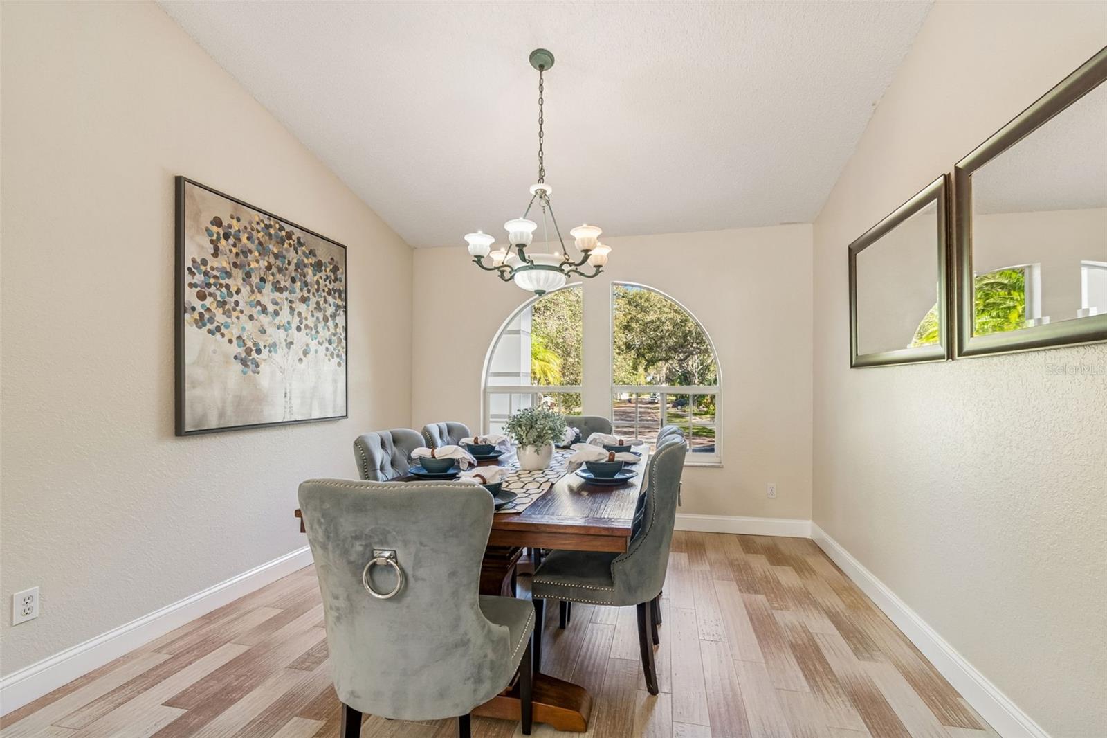 Image 15 of 95 For 160 Sage Circle