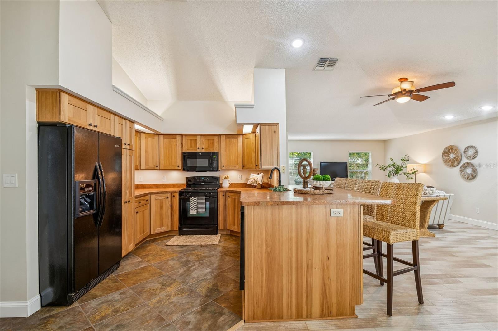 Image 29 of 95 For 160 Sage Circle