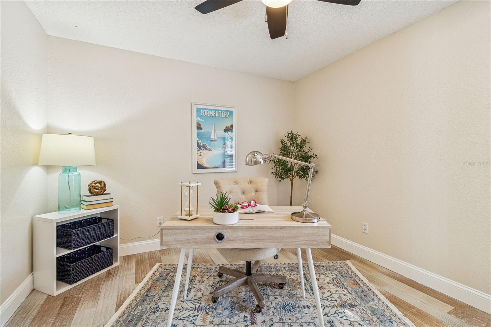 Image 45 of 95 For 160 Sage Circle