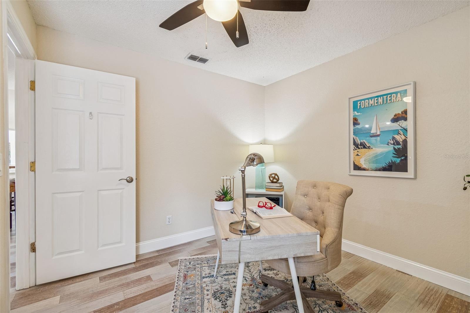 Image 47 of 95 For 160 Sage Circle