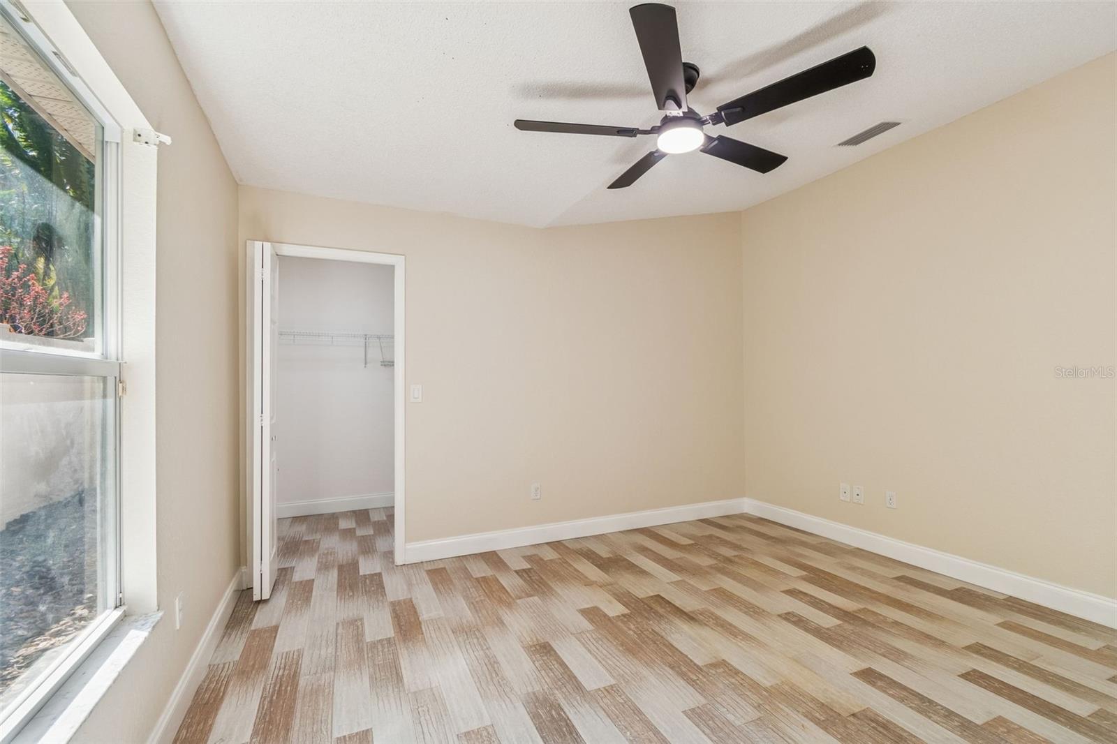 Image 52 of 95 For 160 Sage Circle