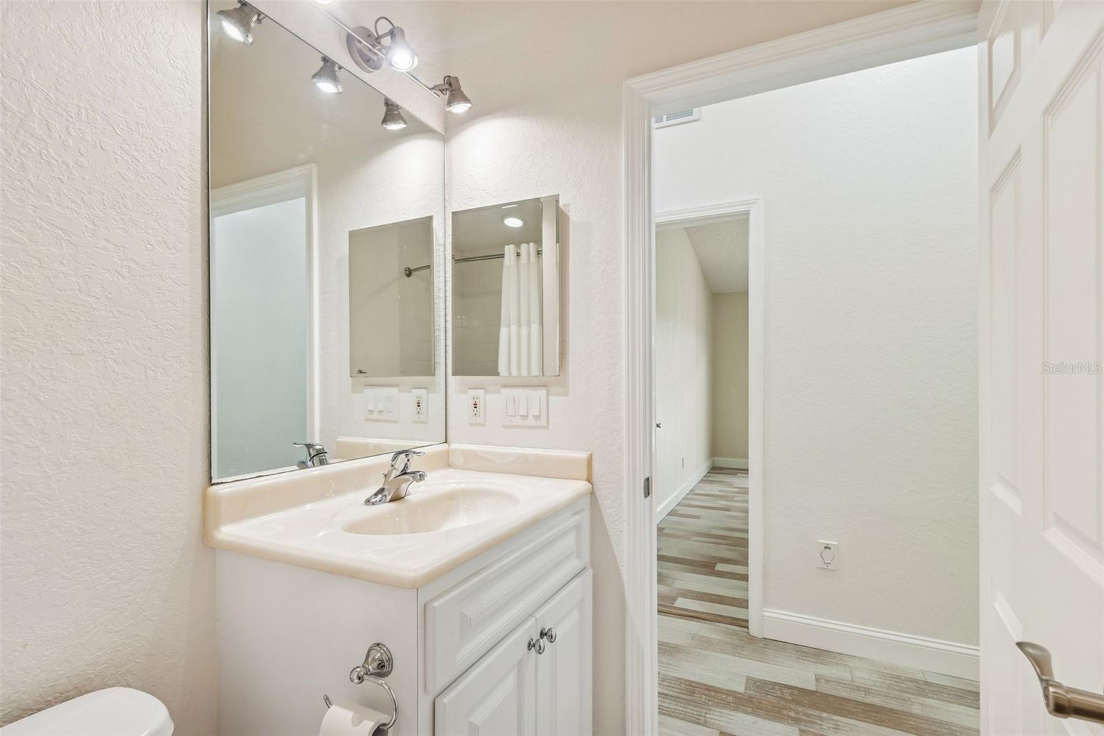 Image 57 of 95 For 160 Sage Circle