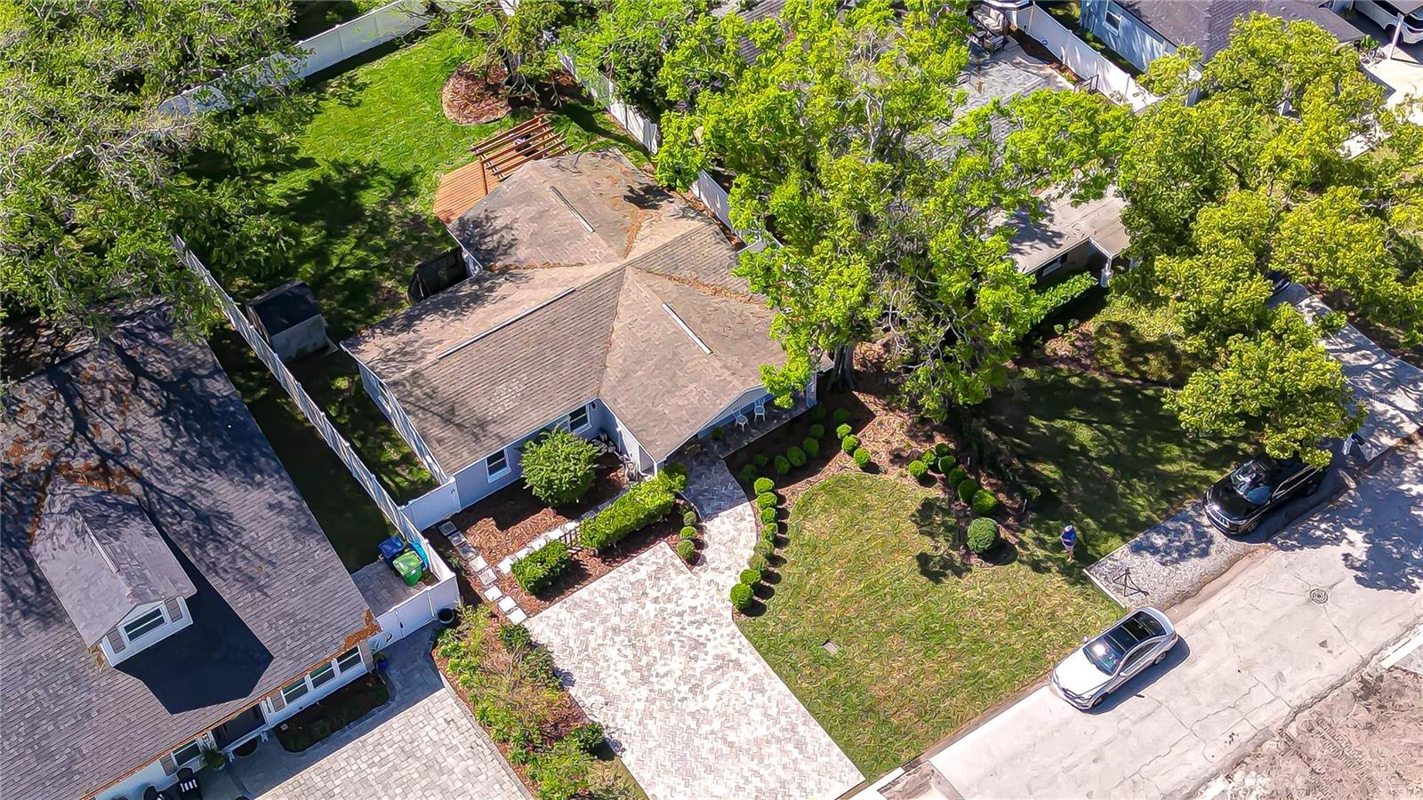 Image 3 of 25 For 4712 Tambay Avenue