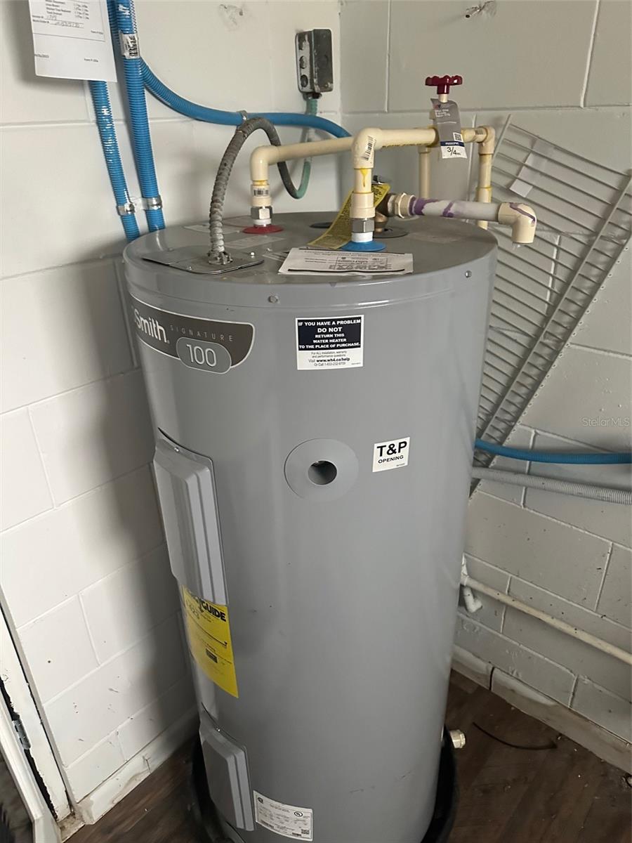 Image 26 of 30 For 507 8th Street Se