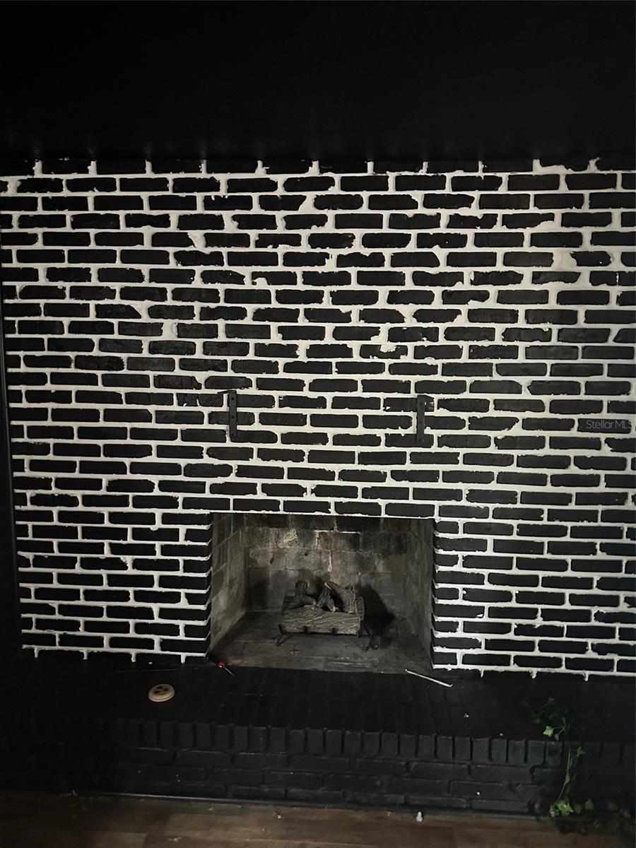 Image 6 of 30 For 507 8th Street Se