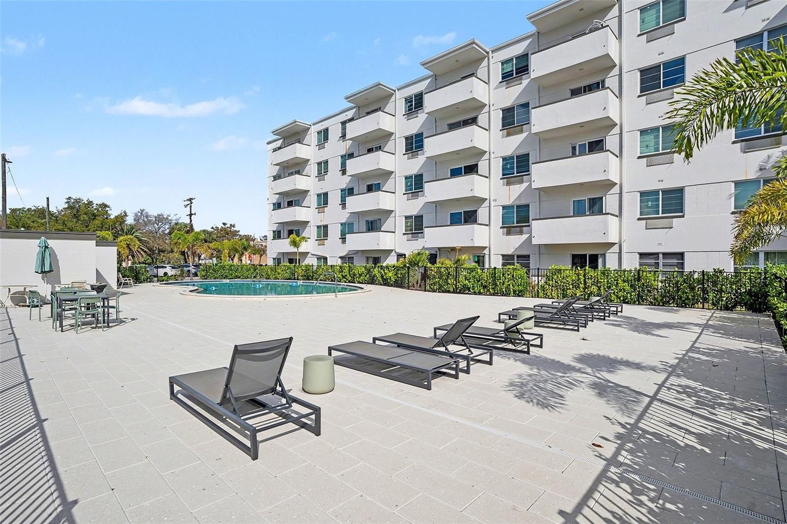 Image 26 of 28 For 406 Cedar Avenue 505