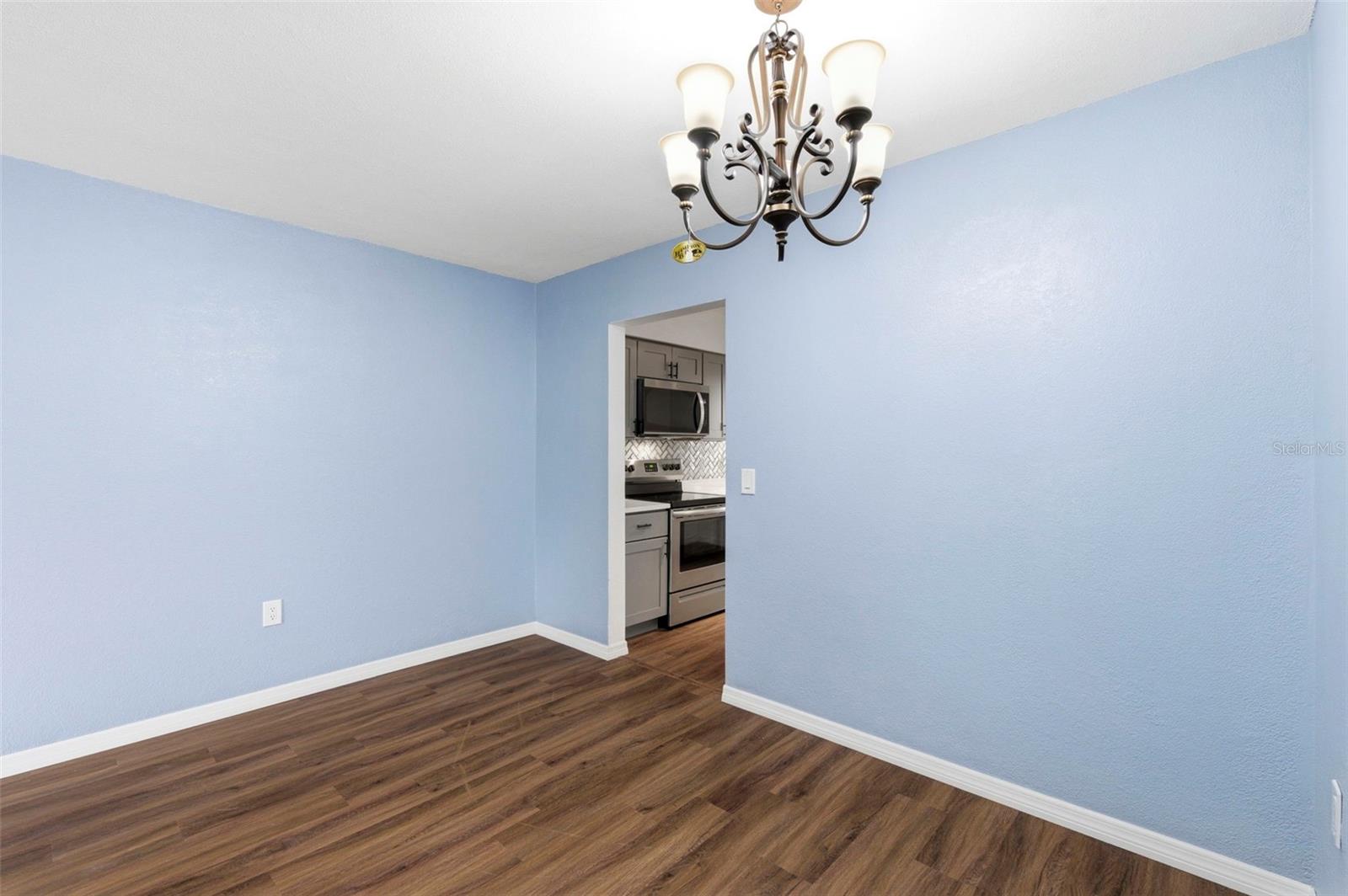 Image 11 of 44 For 5155 9th Avenue N 104