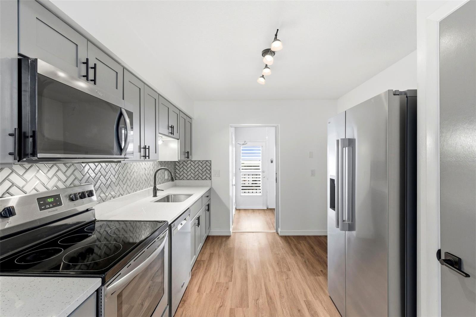 Image 12 of 44 For 5155 9th Avenue N 104