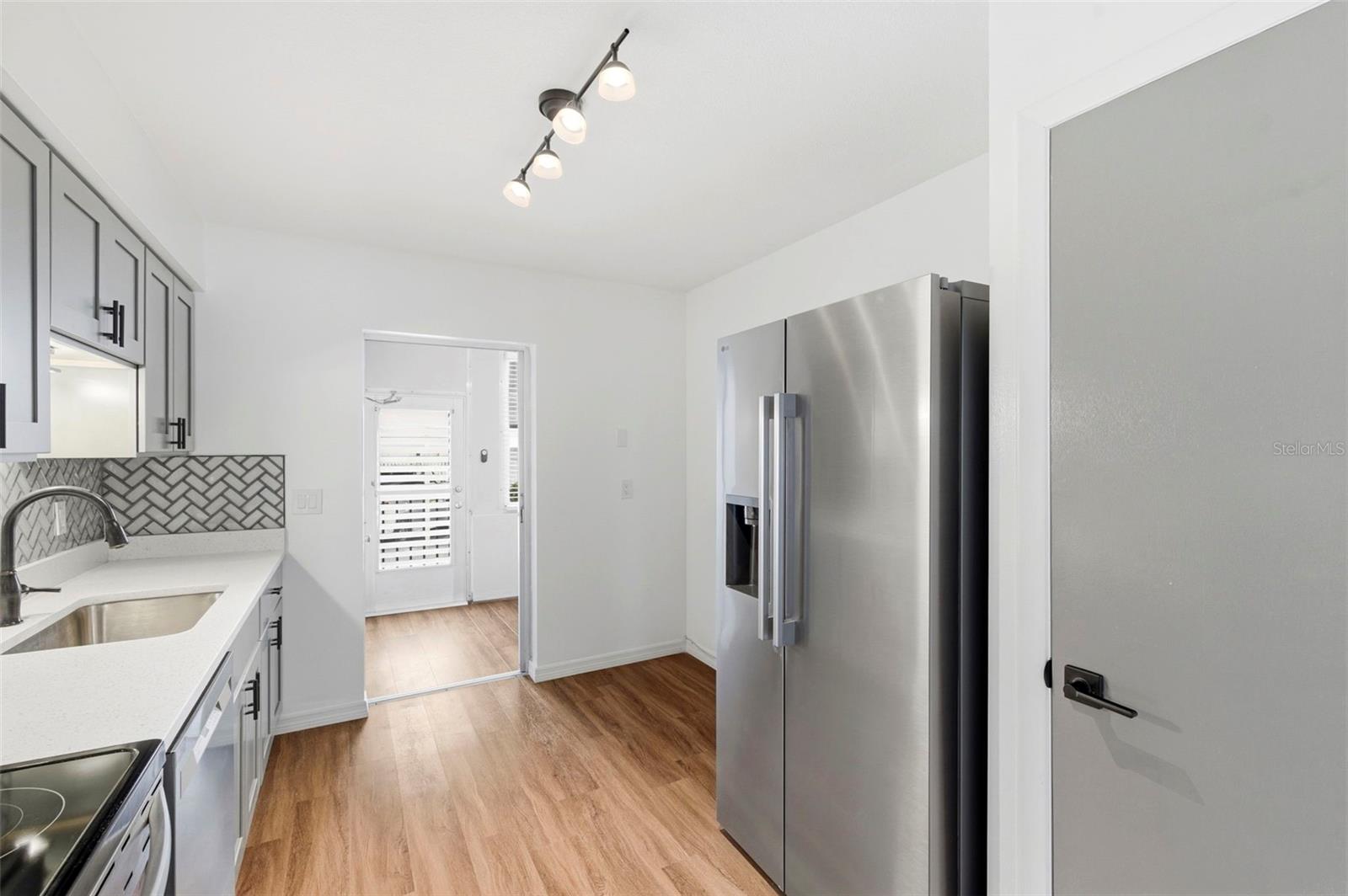 Image 13 of 44 For 5155 9th Avenue N 104