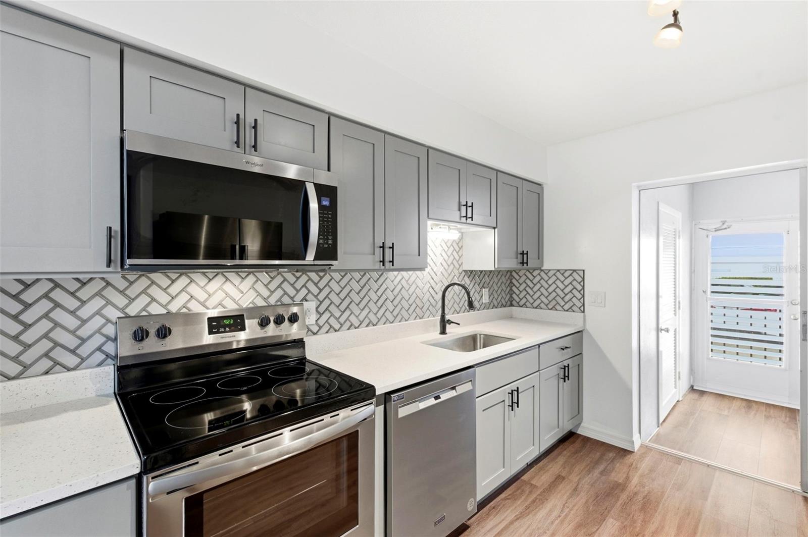 Image 14 of 44 For 5155 9th Avenue N 104