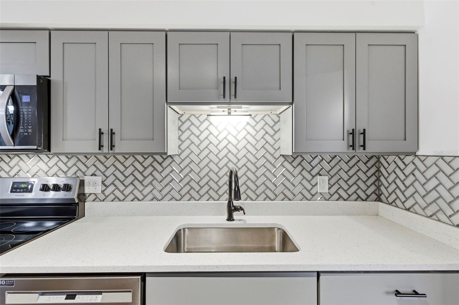 Image 15 of 44 For 5155 9th Avenue N 104