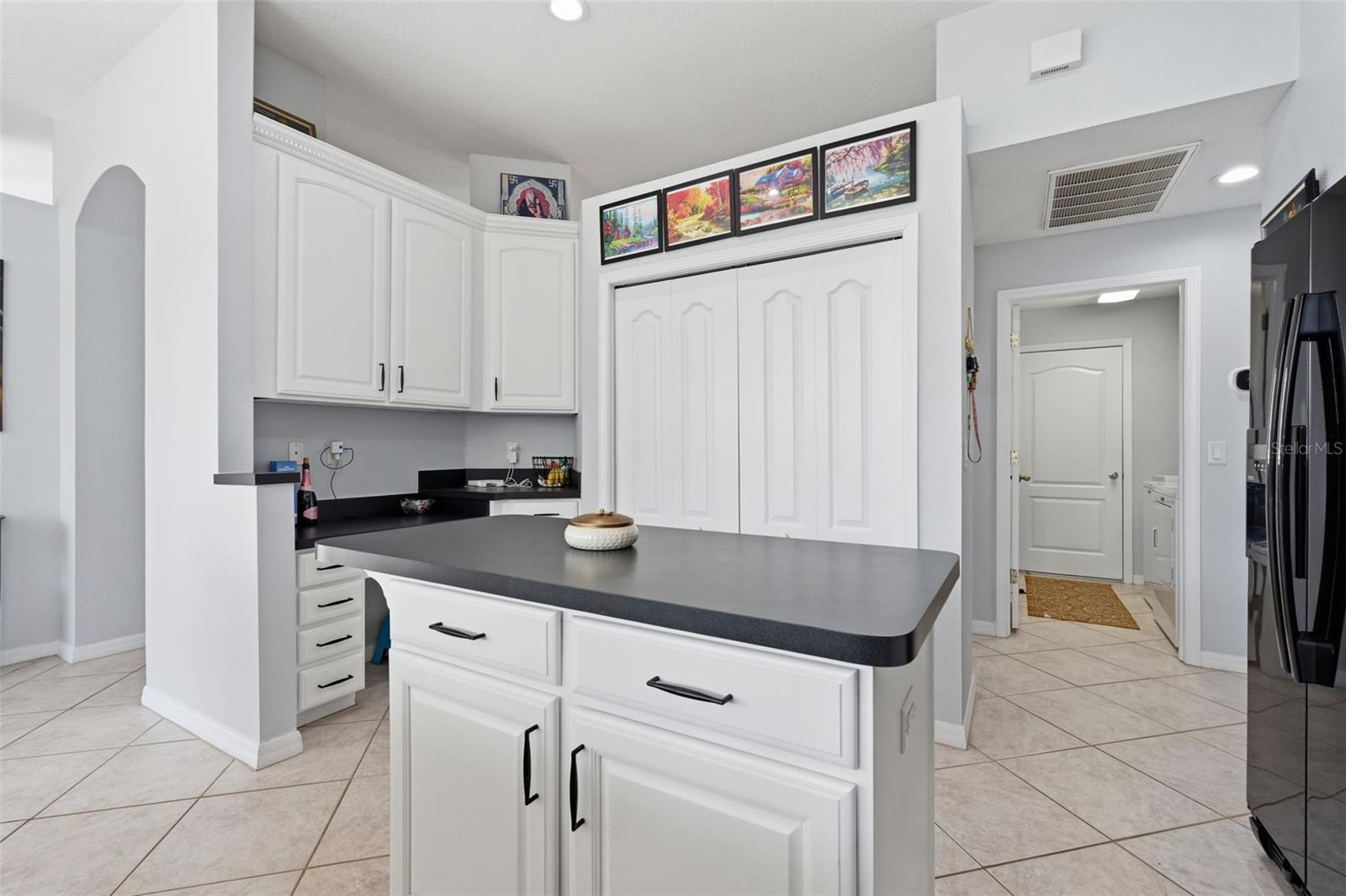 Image 17 of 55 For 12329 Creek Edge Drive