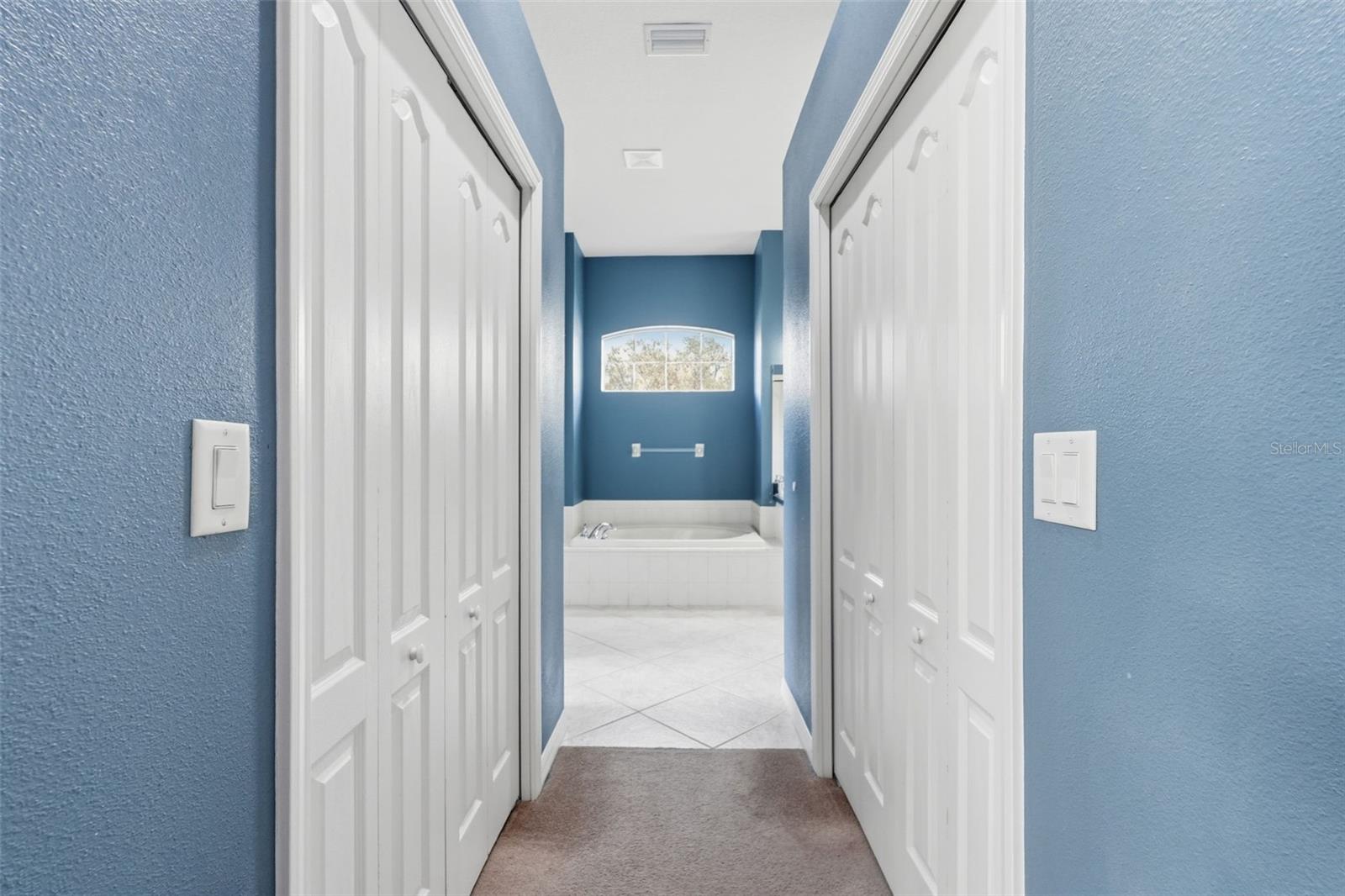 Image 28 of 55 For 12329 Creek Edge Drive