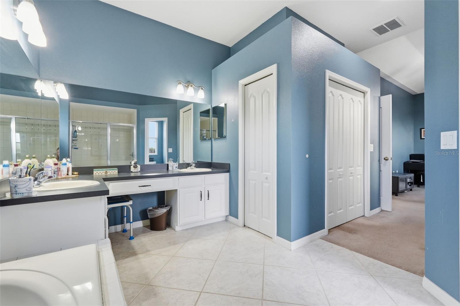 Image 30 of 55 For 12329 Creek Edge Drive