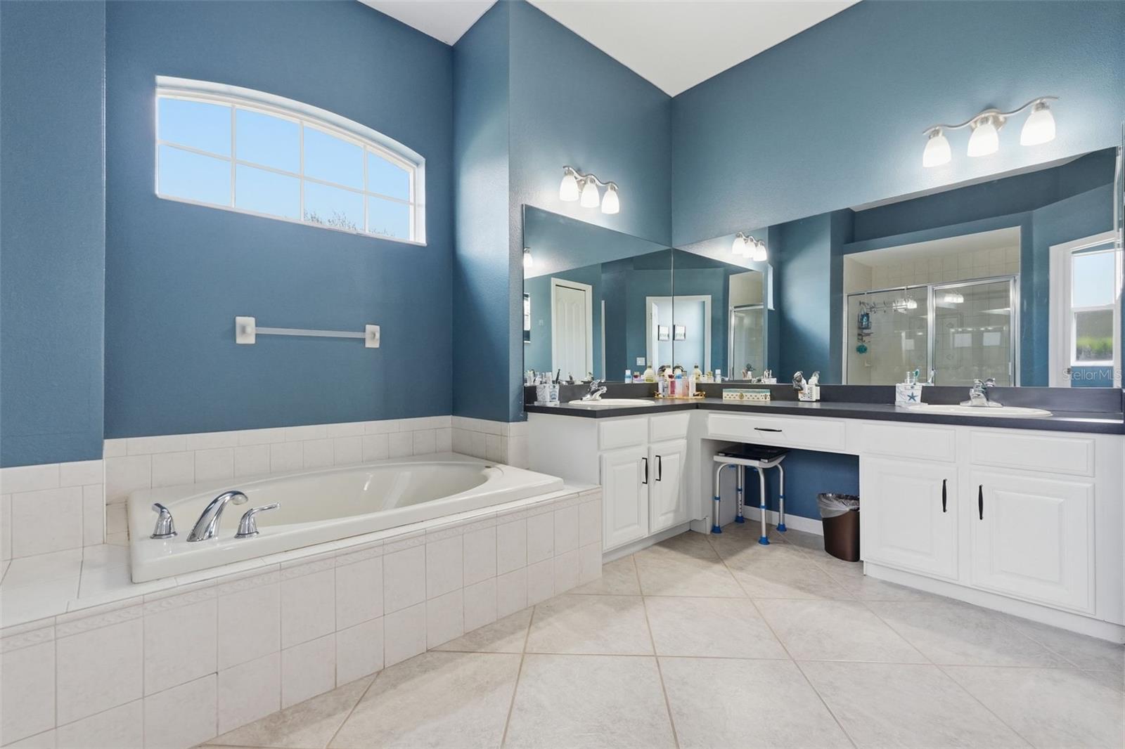 Image 31 of 55 For 12329 Creek Edge Drive