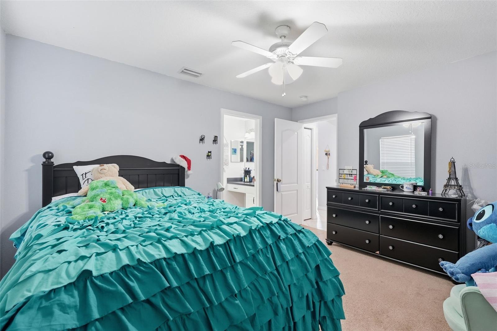 Image 35 of 55 For 12329 Creek Edge Drive