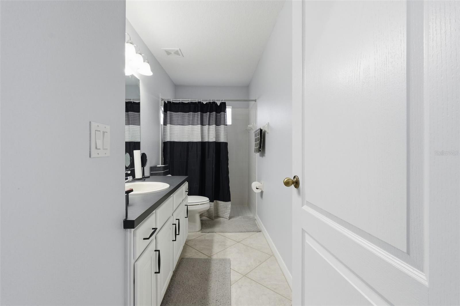 Image 40 of 55 For 12329 Creek Edge Drive