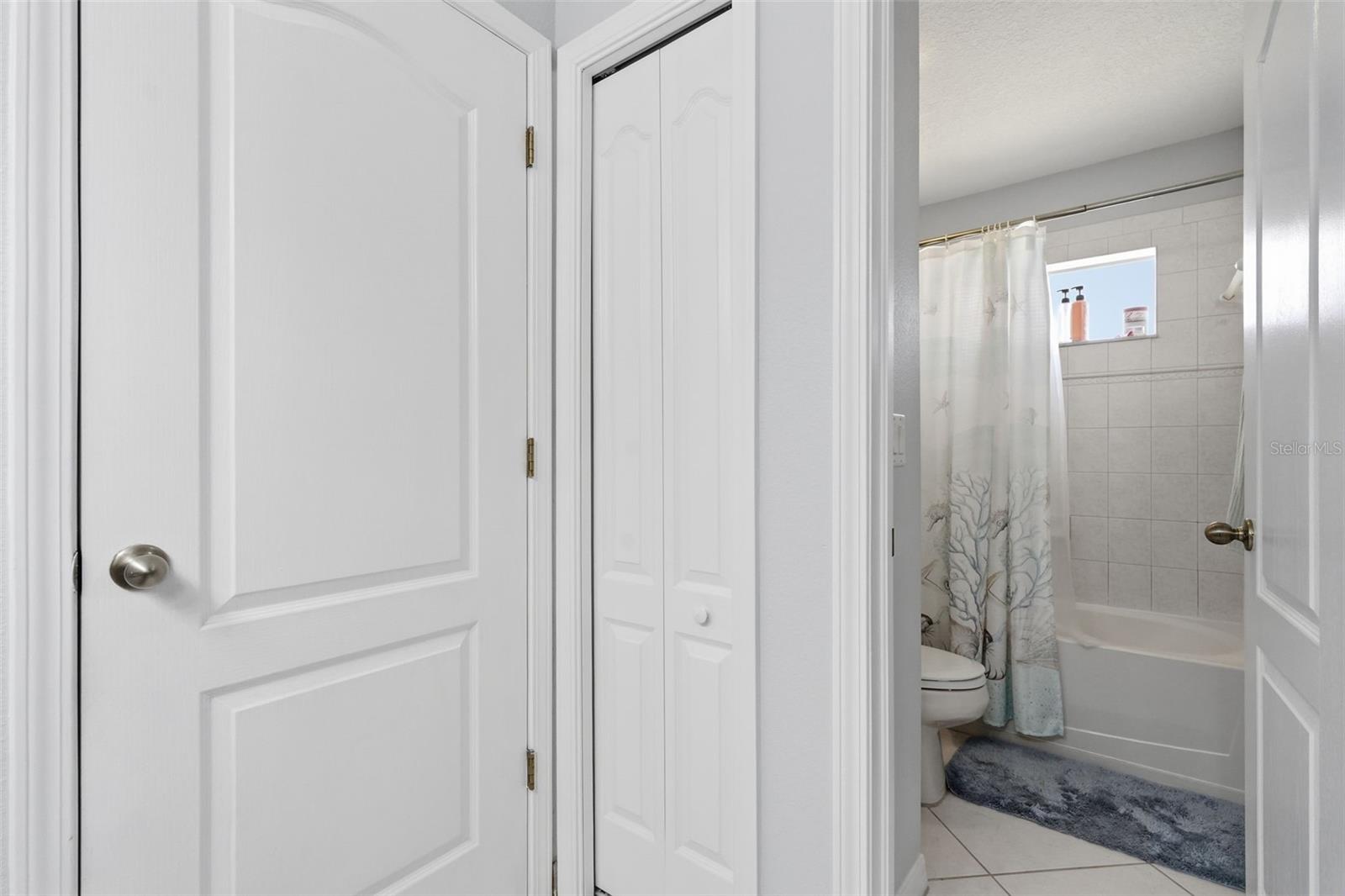 Image 44 of 55 For 12329 Creek Edge Drive