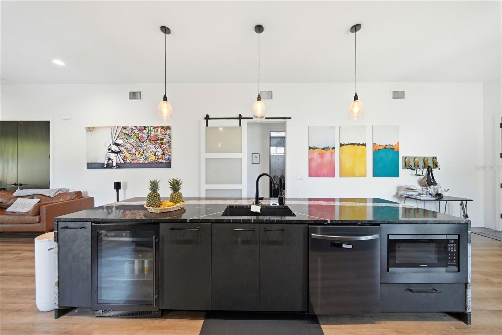 Image 3 of 50 For 532 31st Street S