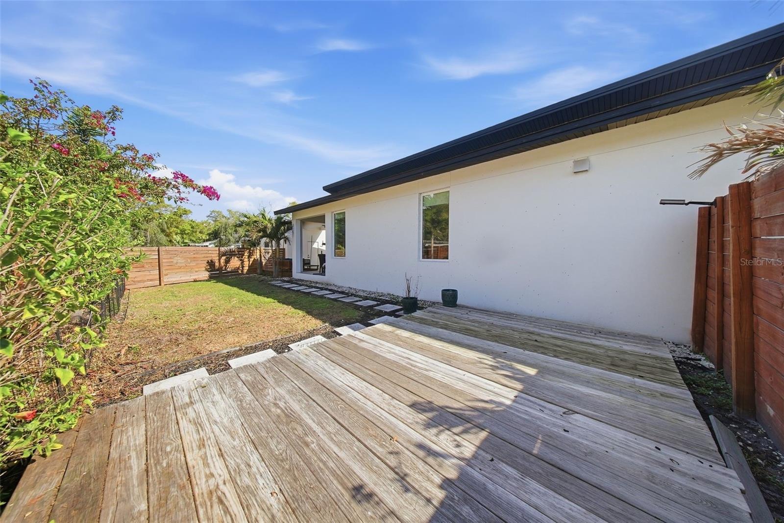 Image 47 of 50 For 532 31st Street S