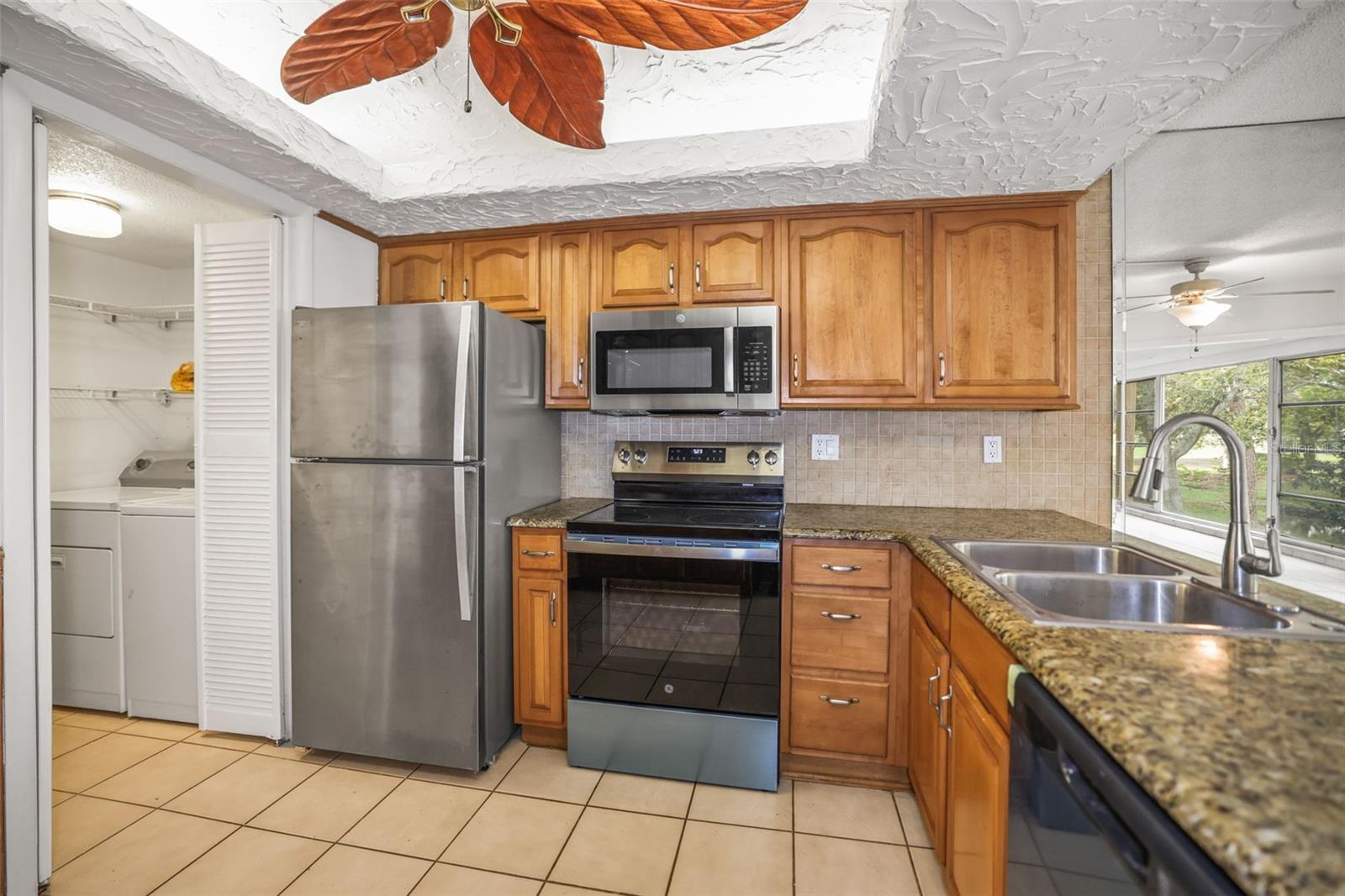 Image 11 of 37 For 225 Country Club Drive D237