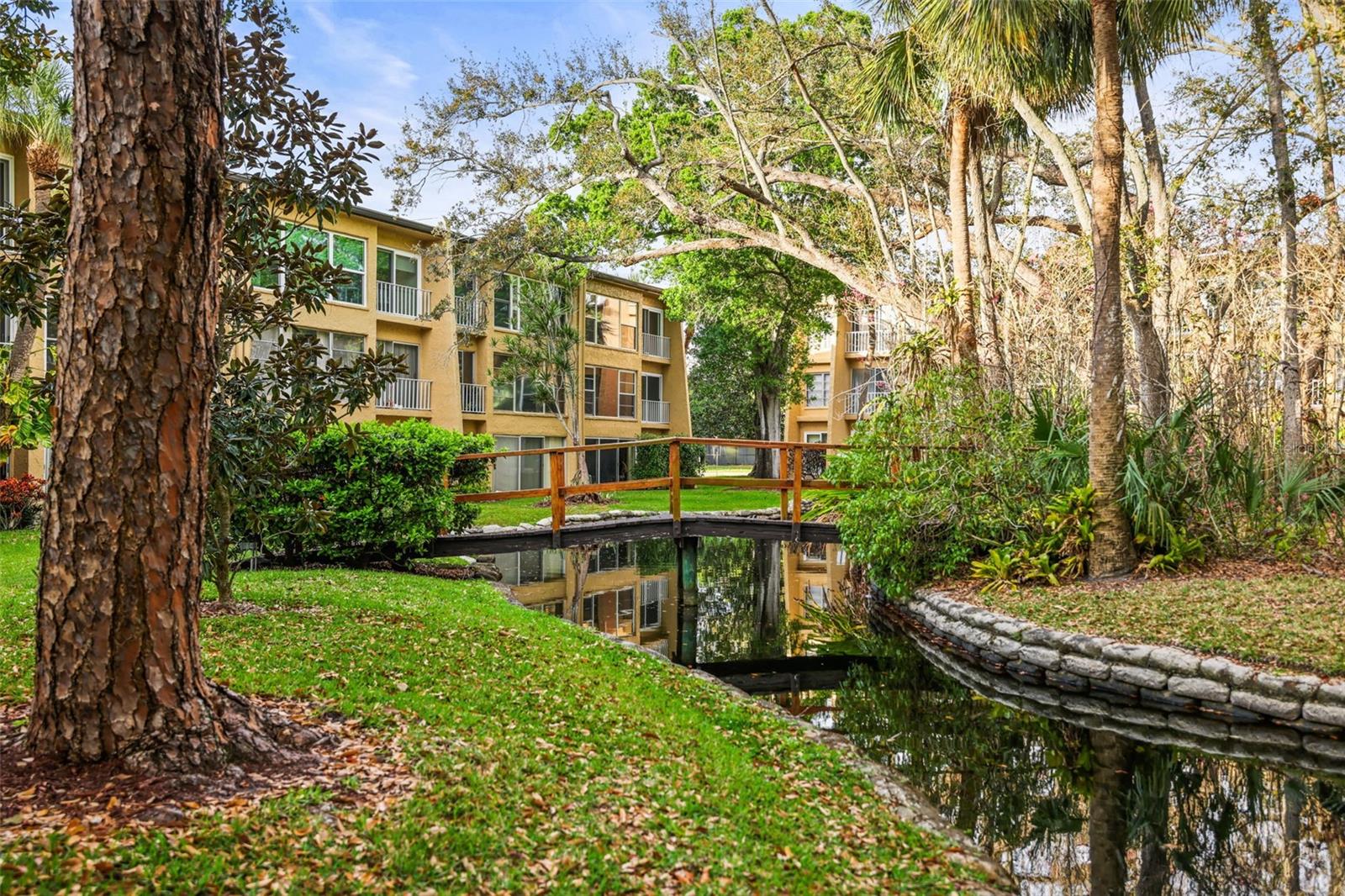 Image 26 of 37 For 225 Country Club Drive D237