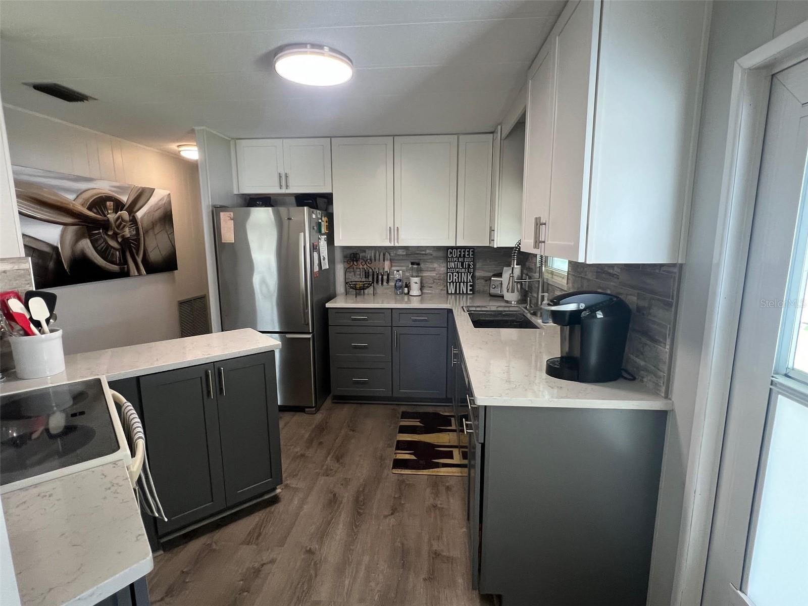 Image 10 of 35 For 471 Needle Palm Street