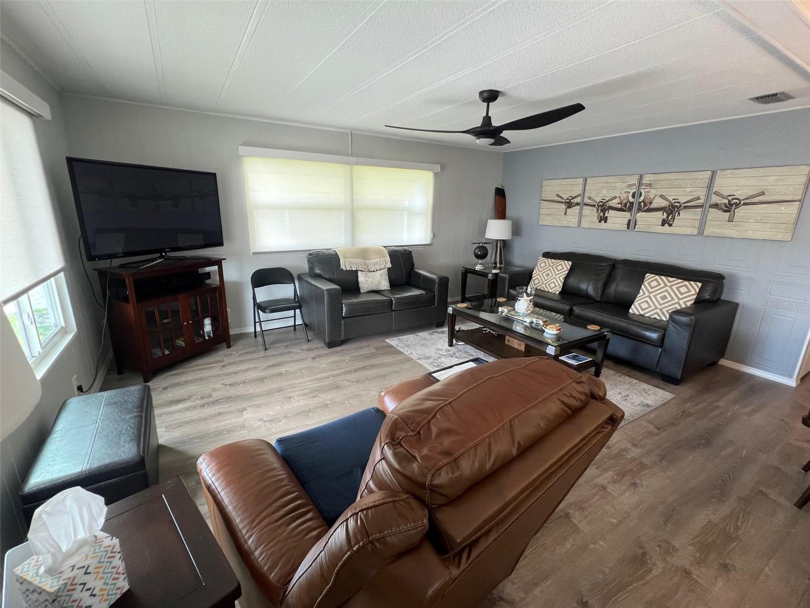 Image 16 of 35 For 471 Needle Palm Street