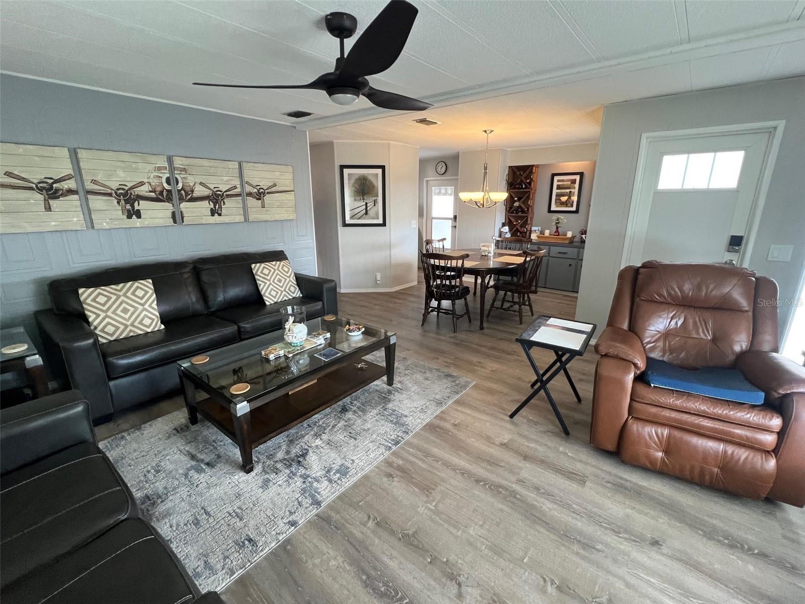 Image 17 of 35 For 471 Needle Palm Street