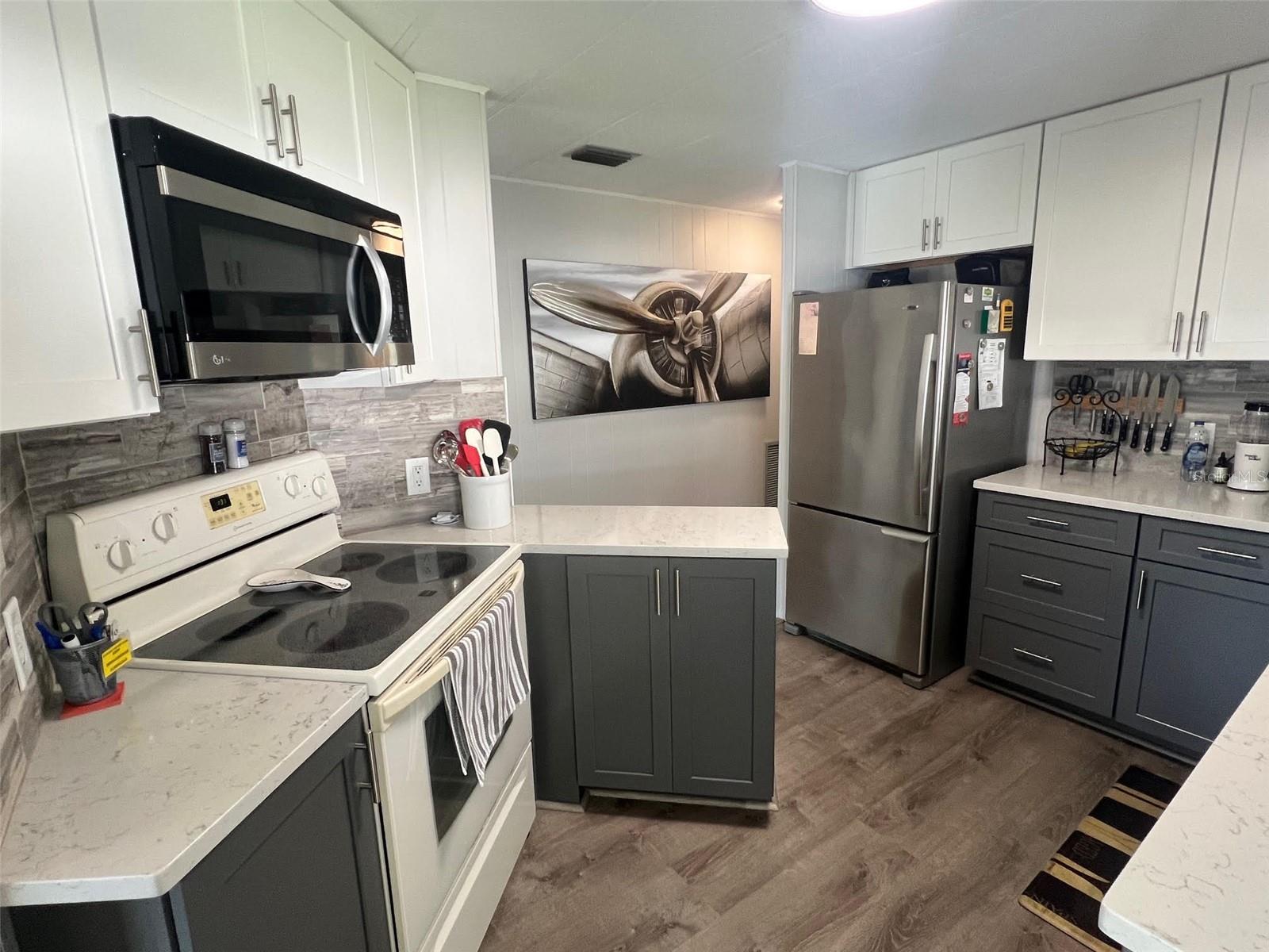 Image 9 of 35 For 471 Needle Palm Street