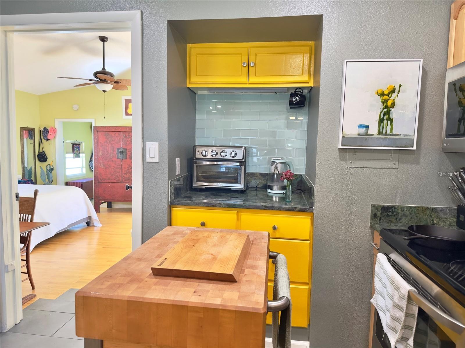 Image 10 of 32 For 1208 Hull Street S