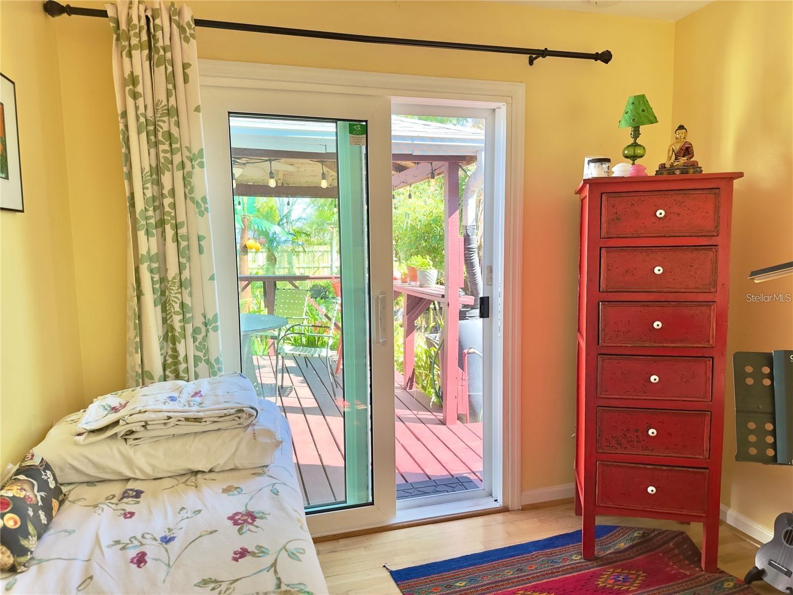 Image 16 of 32 For 1208 Hull Street S