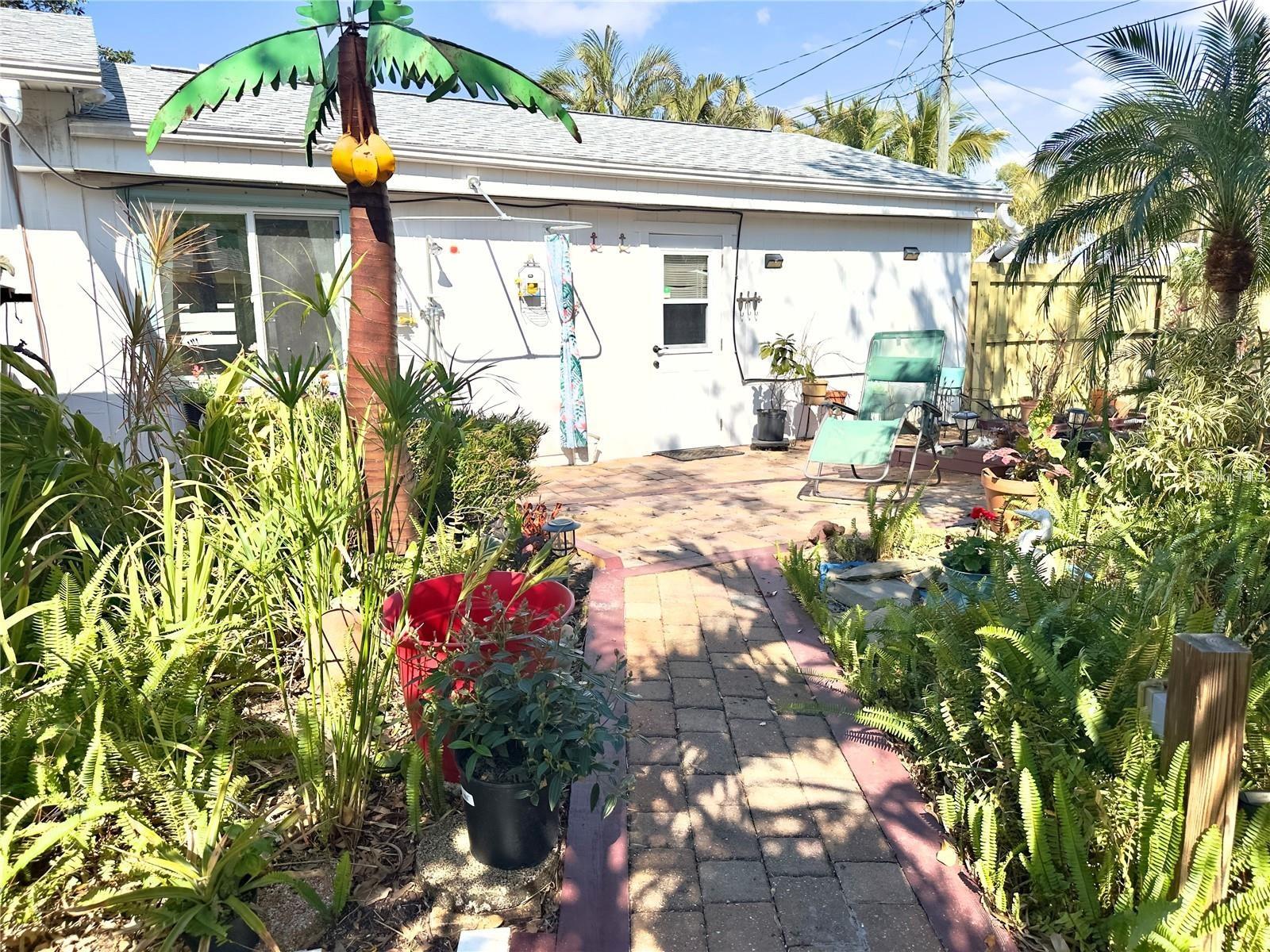 Image 27 of 32 For 1208 Hull Street S