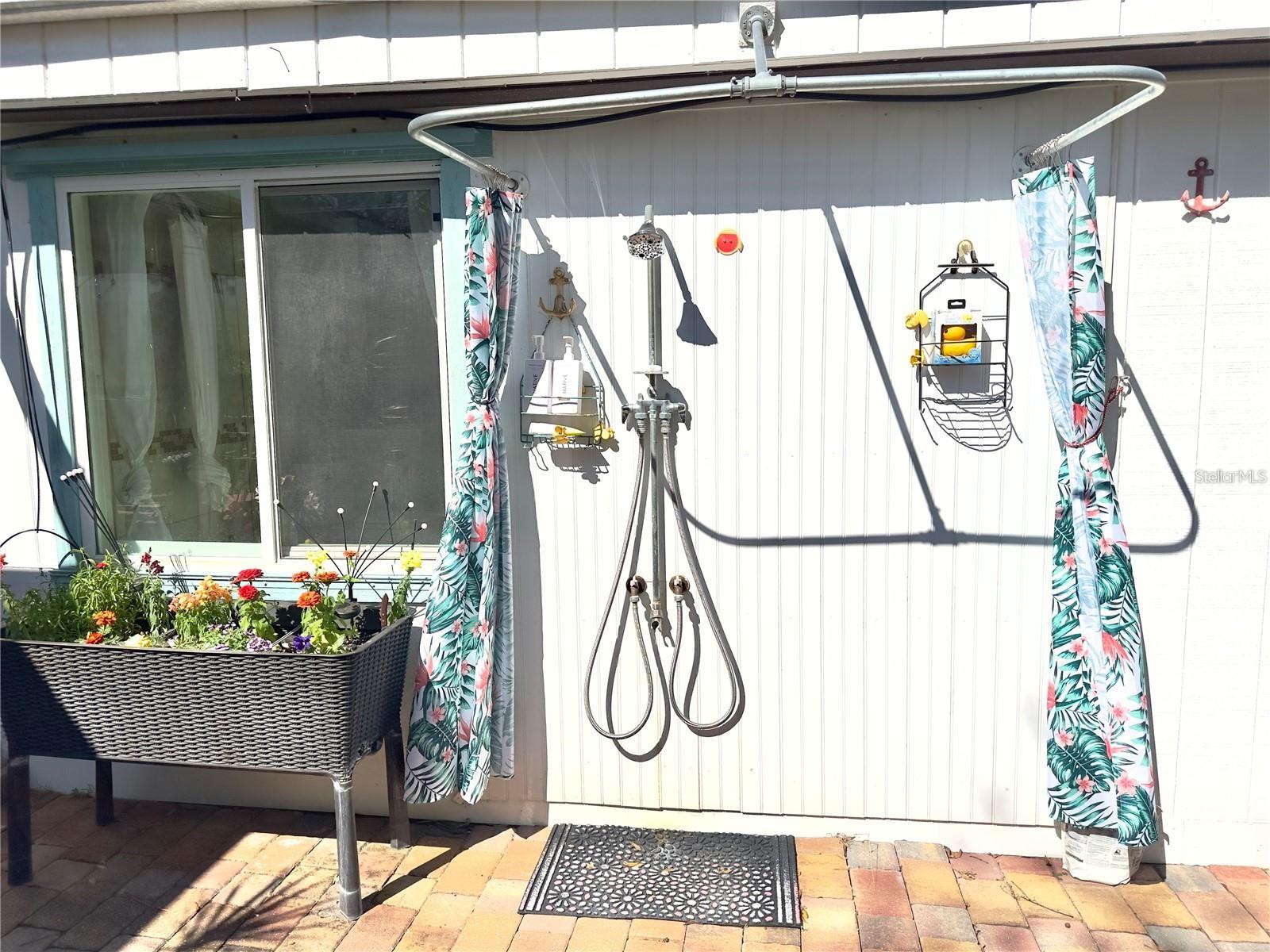 Image 28 of 32 For 1208 Hull Street S