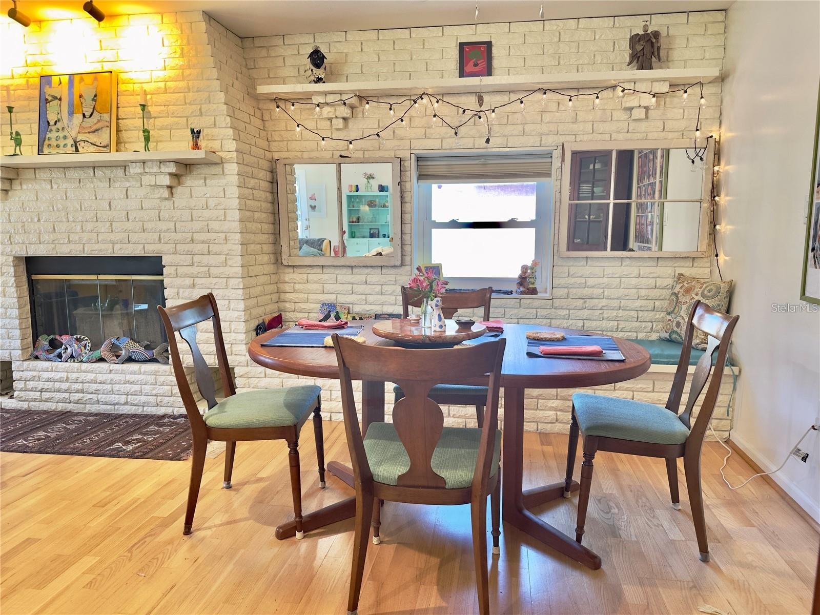 Image 5 of 32 For 1208 Hull Street S