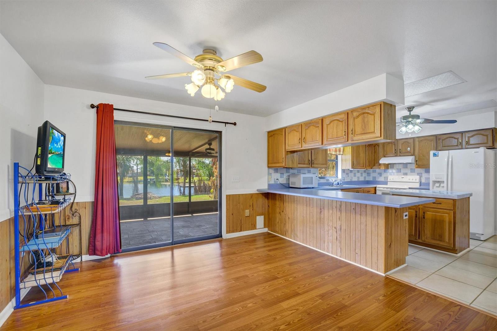 Image 7 of 55 For 1660 Parks Lake Road