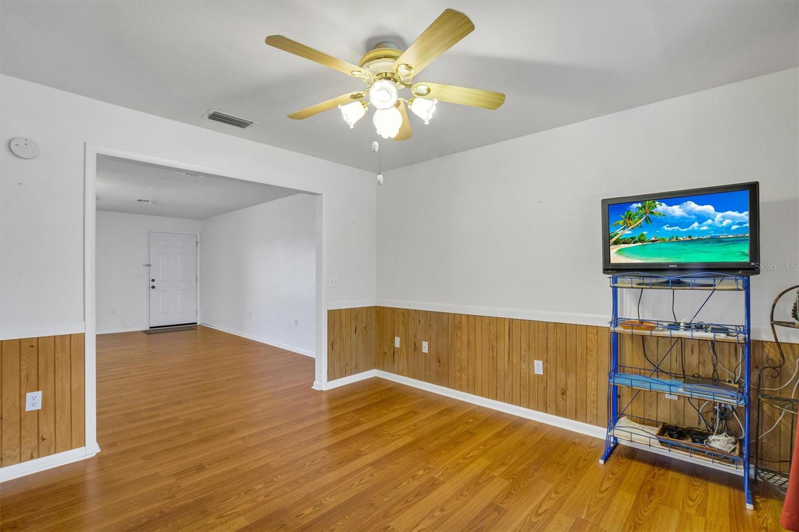 Image 8 of 55 For 1660 Parks Lake Road