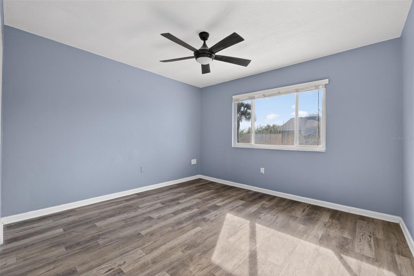 Image 18 of 32 For 6490 Cape Hatteras Way Ne 2