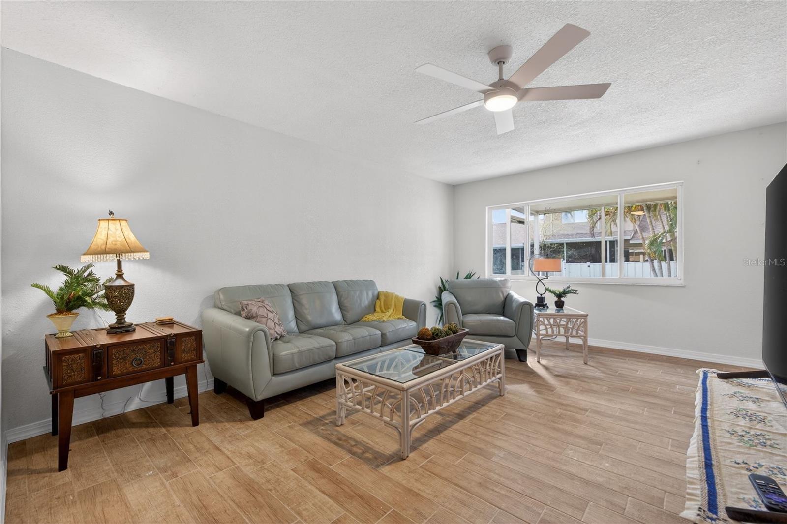 Image 2 of 32 For 6490 Cape Hatteras Way Ne 2