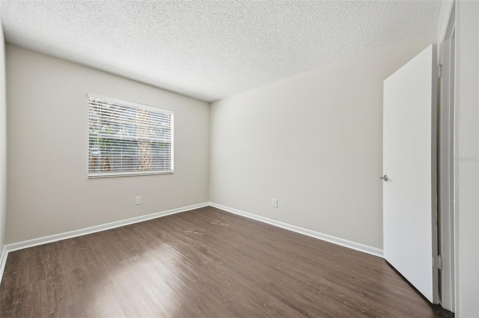 Image 16 of 23 For 3102 Horatio Street 12