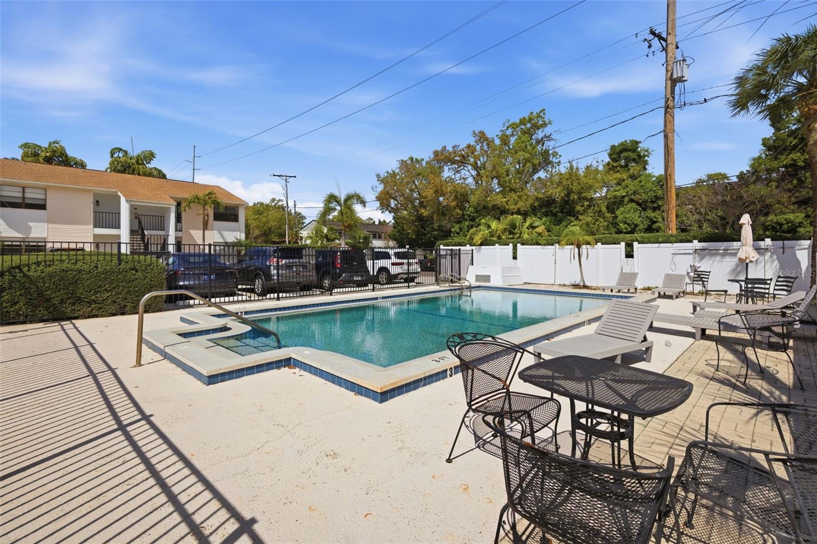 Image 20 of 23 For 3102 Horatio Street 12