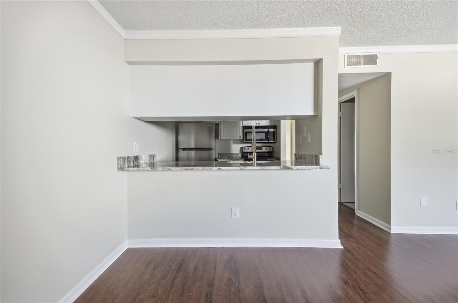 Image 9 of 23 For 3102 Horatio Street 12