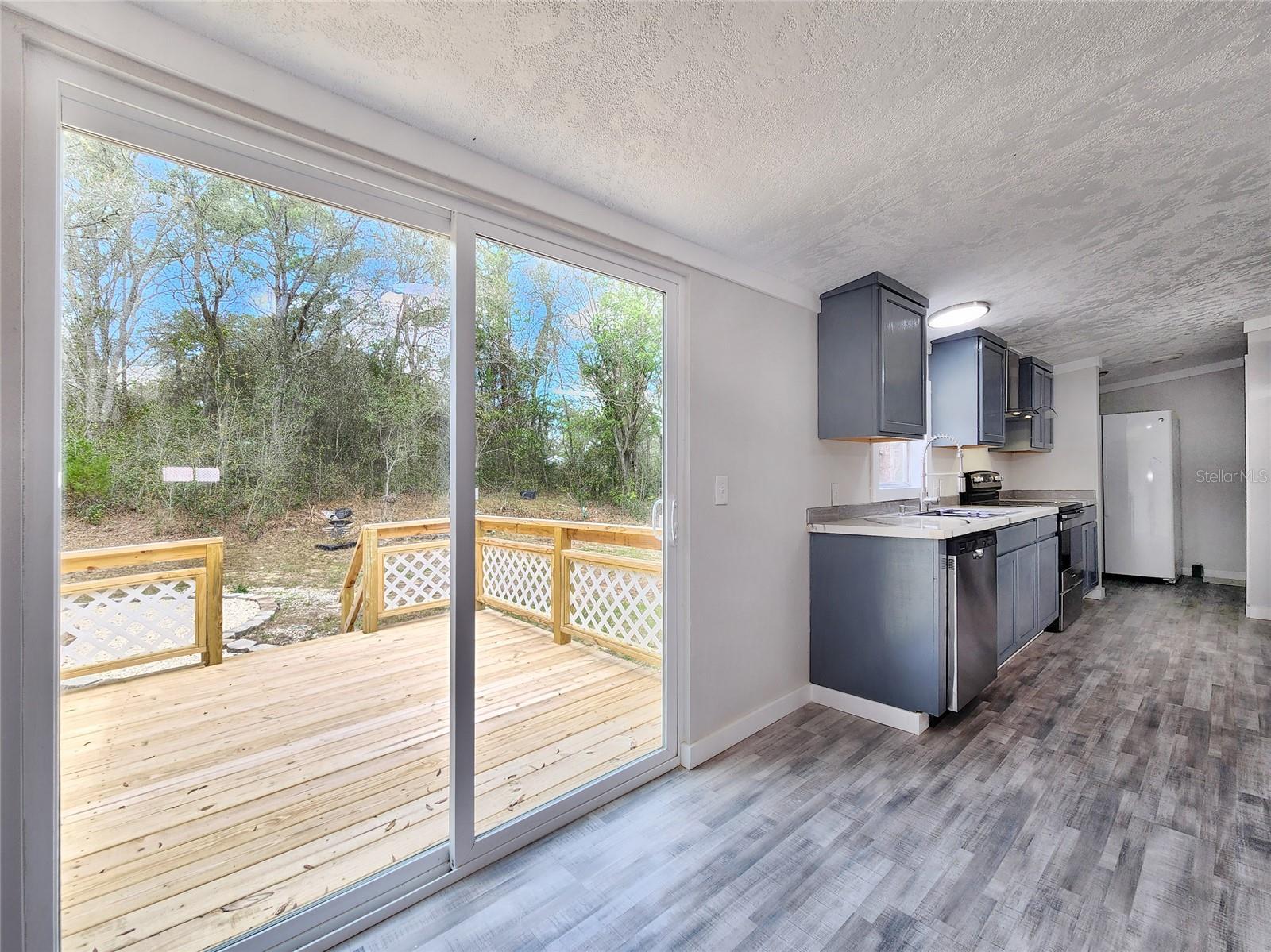 Image 14 of 44 For 88 Saturn Avenue