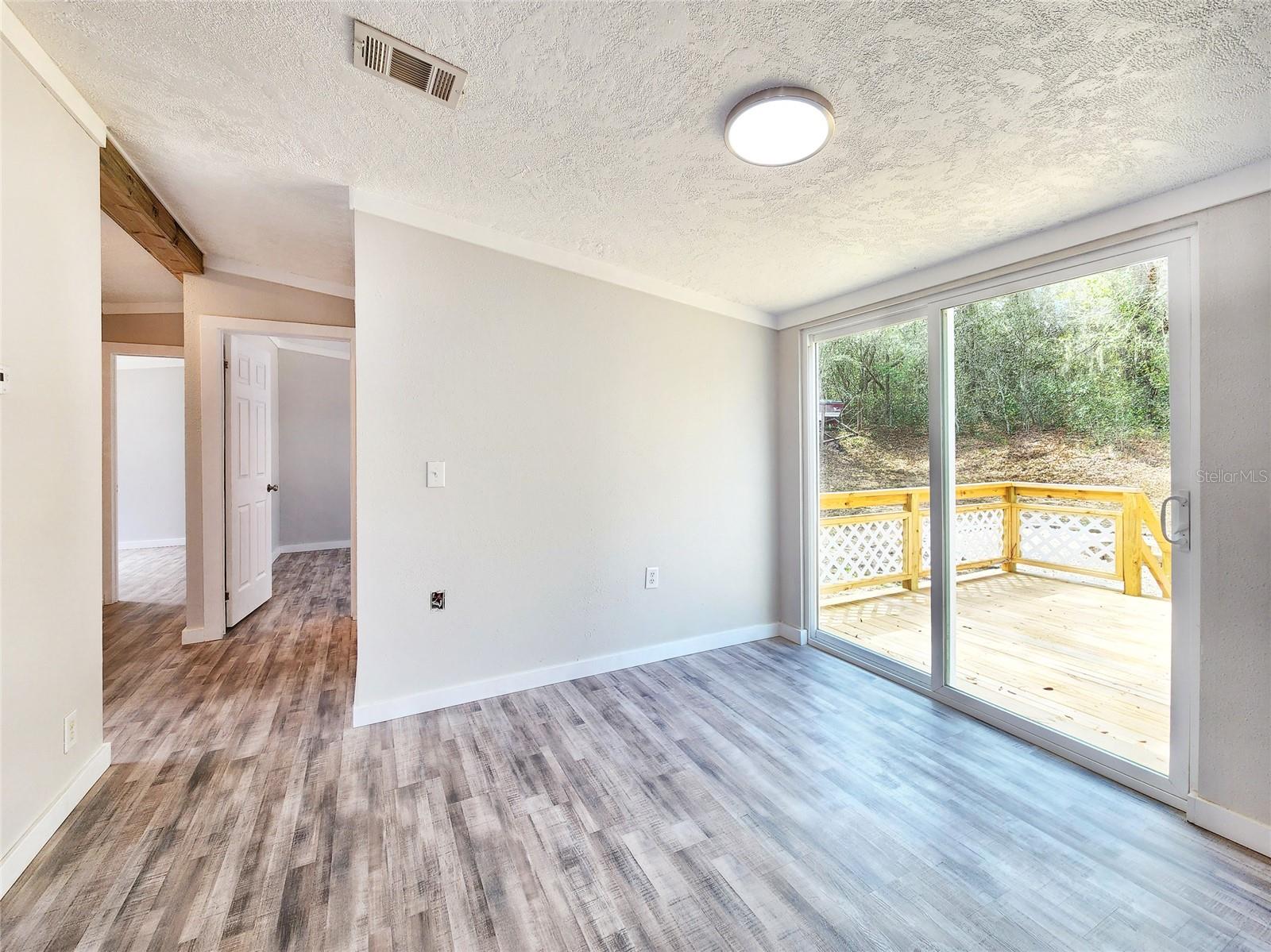 Image 15 of 44 For 88 Saturn Avenue