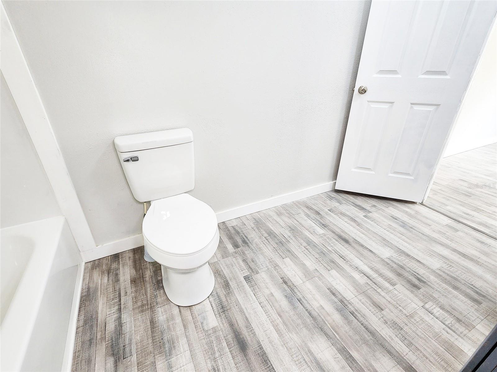 Image 34 of 44 For 88 Saturn Avenue