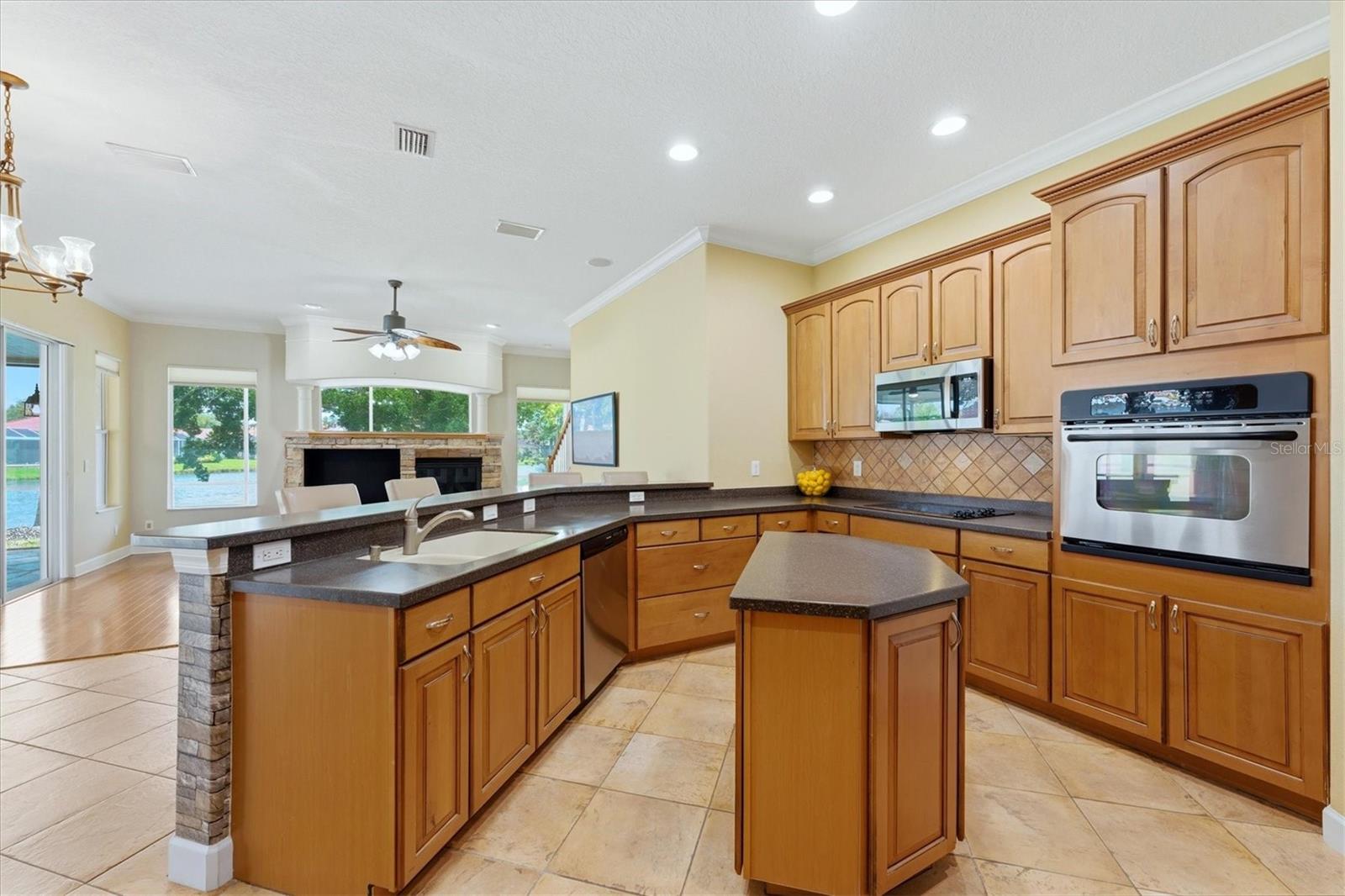 Image 8 of 46 For 6145 46th Lane E